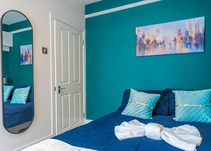 Beautiful 2 Bedroom With Private Garden In Wimbledon - Minutes From Central London